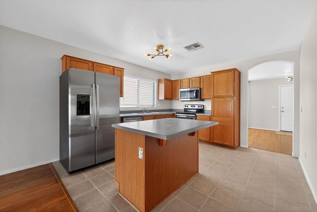 6816 S Russet Sky Way, Gold Canyon, AZ 85118