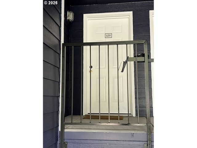 659 Ne 162ND Ave, Portland, OR 97230