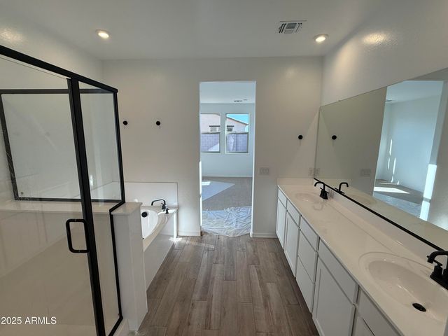 19015 W MARYLAND Avenue, Waddell, AZ 85355