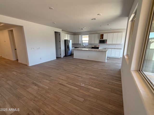 19015 W MARYLAND Avenue, Waddell, AZ 85355