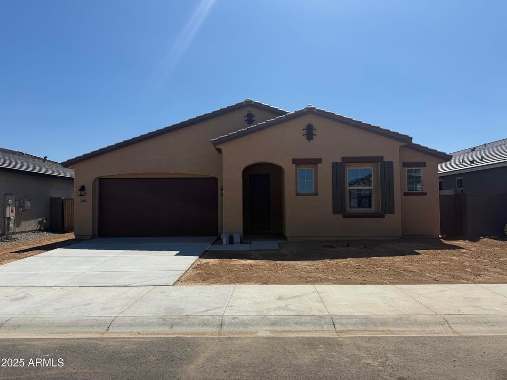 19015 W MARYLAND Avenue, Waddell, AZ 85355