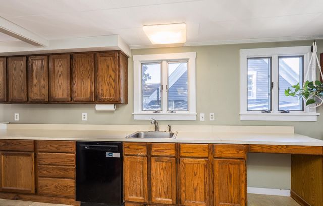 9 Academy Street, Dover, NH 03820