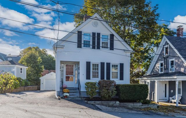 9 Academy Street, Dover, NH 03820