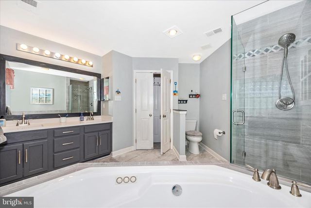 1723 WHEYFIELD DR, Frederick, MD 21701