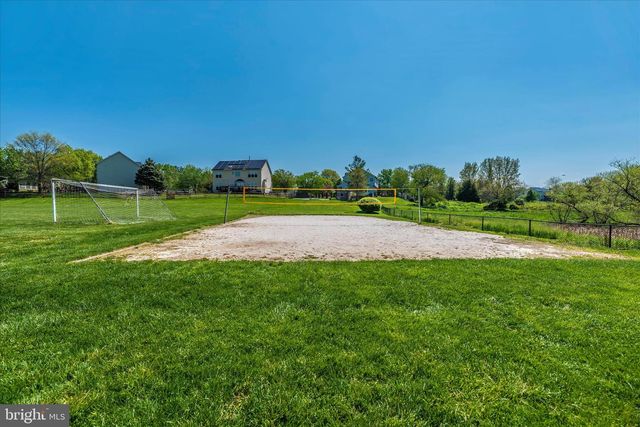 1723 WHEYFIELD DR, Frederick, MD 21701