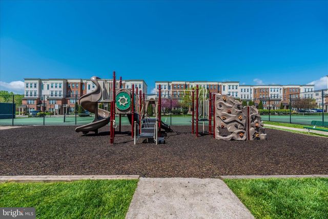 1723 WHEYFIELD DR, Frederick, MD 21701
