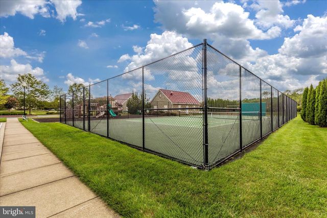 1723 WHEYFIELD DR, Frederick, MD 21701