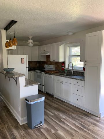 116 15th St, St Augustine Beach, FL 32080