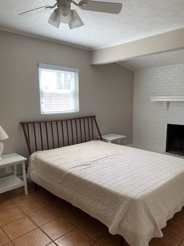 116 15th St, St Augustine Beach, FL 32080