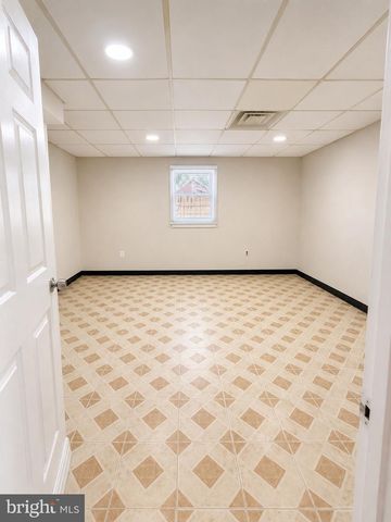5028 12TH ST S, Arlington, VA 22204