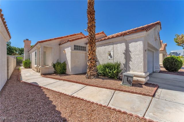 6637 Lund Drive, Las Vegas, NV 89108