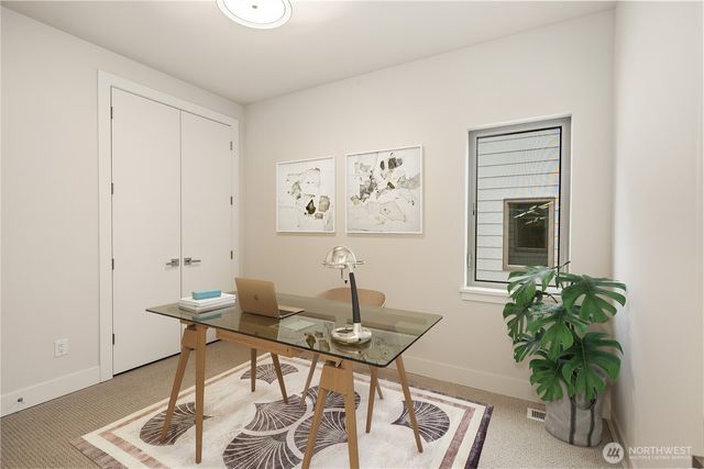 8707 126th Avenue NE, Kirkland, WA 98033