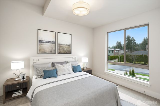 8707 126th Avenue NE, Kirkland, WA 98033