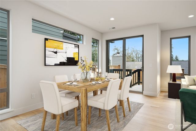 8707 126th Avenue NE, Kirkland, WA 98033