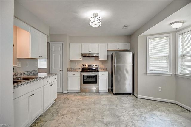 1106 Eaglewood DR, Virginia Beach, VA 23454