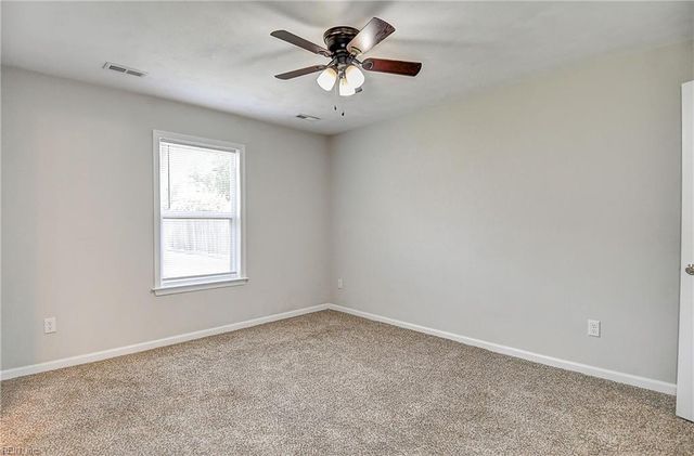1106 Eaglewood DR, Virginia Beach, VA 23454