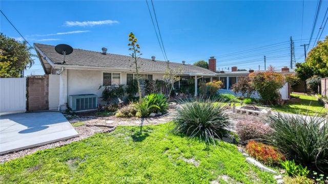2661 W Chanticleer Road, Anaheim, CA 92804