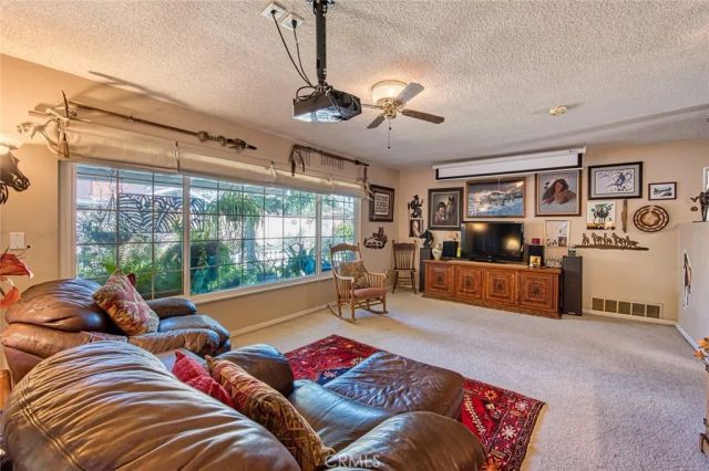 2661 W Chanticleer Road, Anaheim, CA 92804