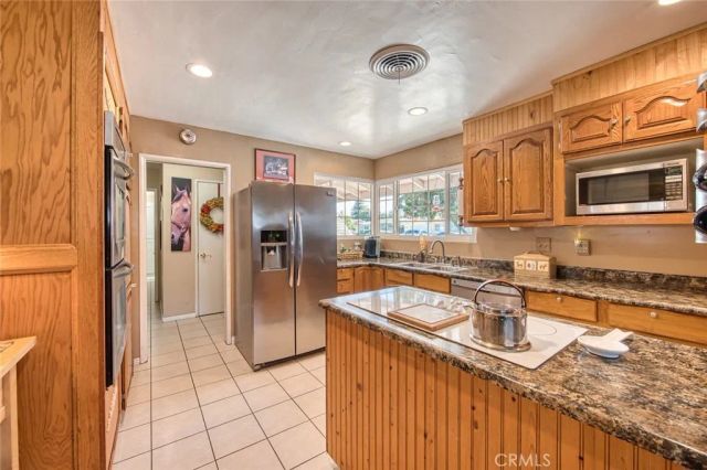 2661 W Chanticleer Road, Anaheim, CA 92804