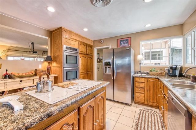 2661 W Chanticleer Road, Anaheim, CA 92804