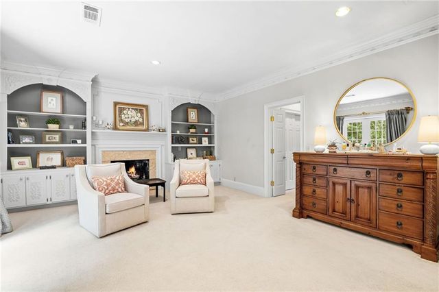 135 Lameloise Lane, Atlanta, GA 30327