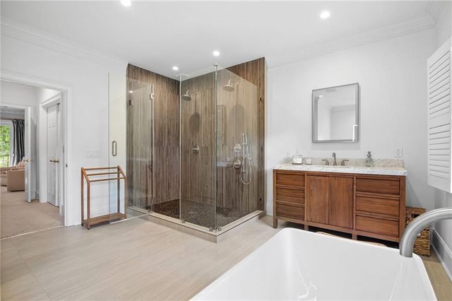 135 Lameloise Lane, Atlanta, GA 30327