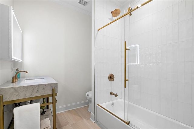 135 Lameloise Lane, Atlanta, GA 30327