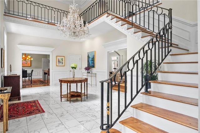 135 Lameloise Lane, Atlanta, GA 30327