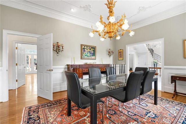 135 Lameloise Lane, Atlanta, GA 30327