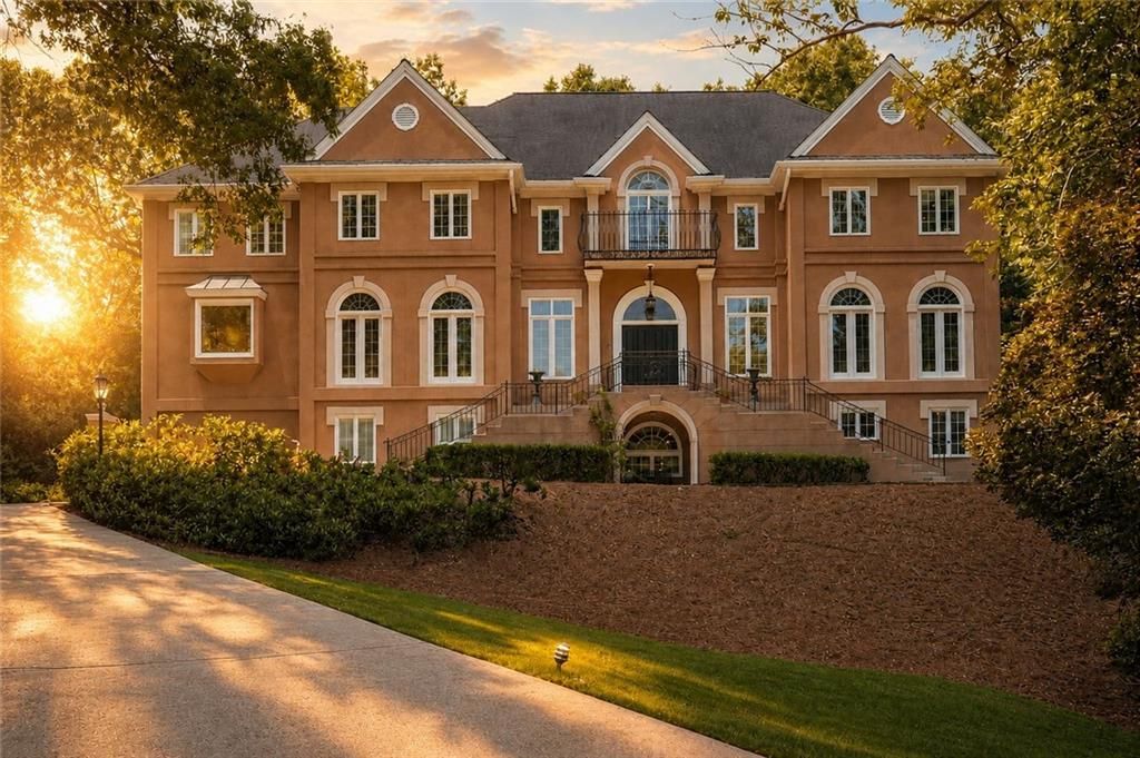 135 Lameloise Lane, Atlanta, GA 30327