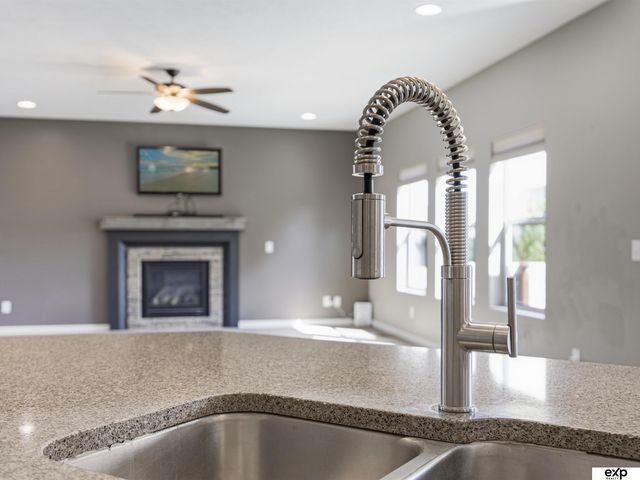9511 S 172nd Street, Omaha, NE 68136