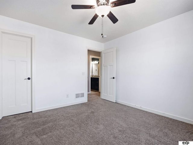 9511 S 172nd Street, Omaha, NE 68136