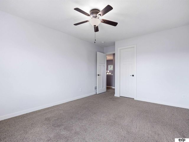 9511 S 172nd Street, Omaha, NE 68136
