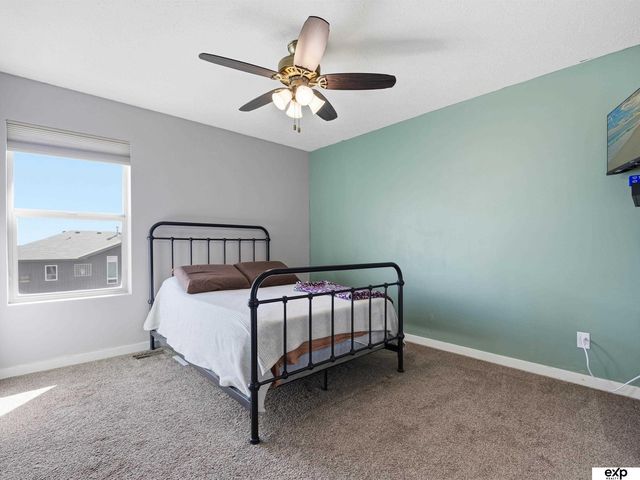 9511 S 172nd Street, Omaha, NE 68136