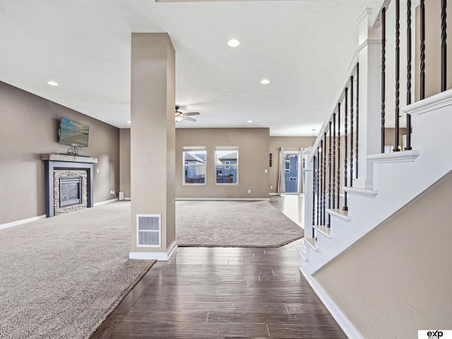 9511 S 172nd Street, Omaha, NE 68136