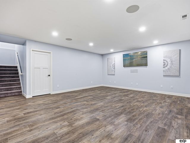 9511 S 172nd Street, Omaha, NE 68136