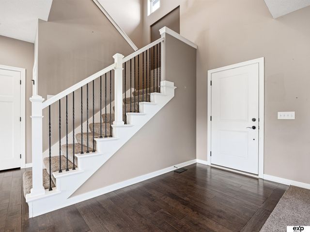9511 S 172nd Street, Omaha, NE 68136