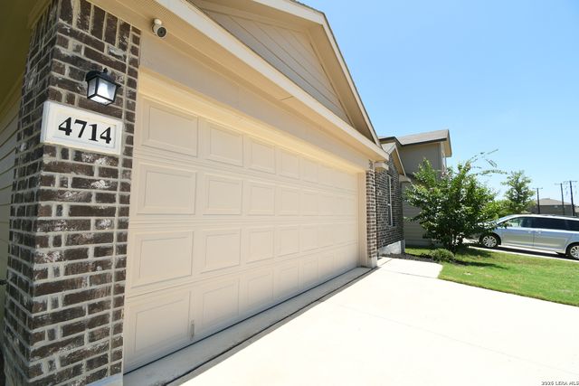 4714 GREYWACKE TRL, San Antonio, TX 78253