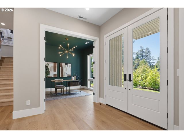 17950 KELOK Rd, Lake Oswego, OR 97034