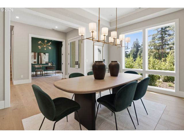 17950 KELOK Rd, Lake Oswego, OR 97034