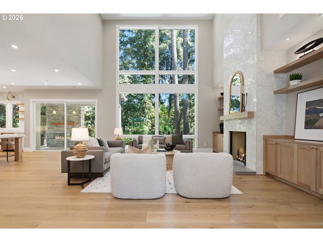 17950 KELOK Rd, Lake Oswego, OR 97034