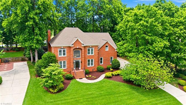 4911 Setter Court, Jamestown, NC 27282