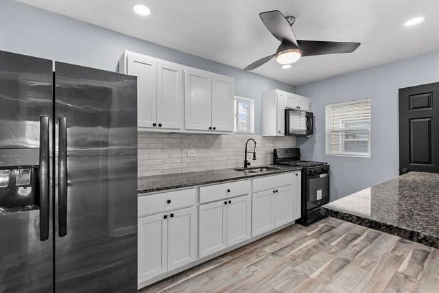 621 Burr Street, Gary, IN 46406