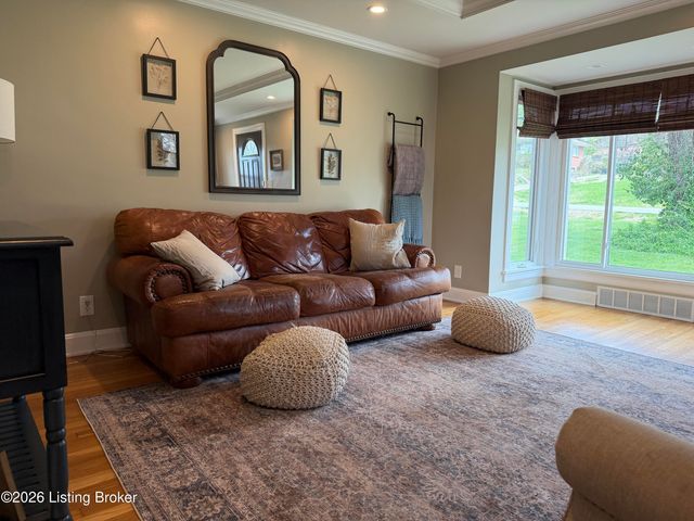 5424 Westhall Ave, Louisville, KY 40214