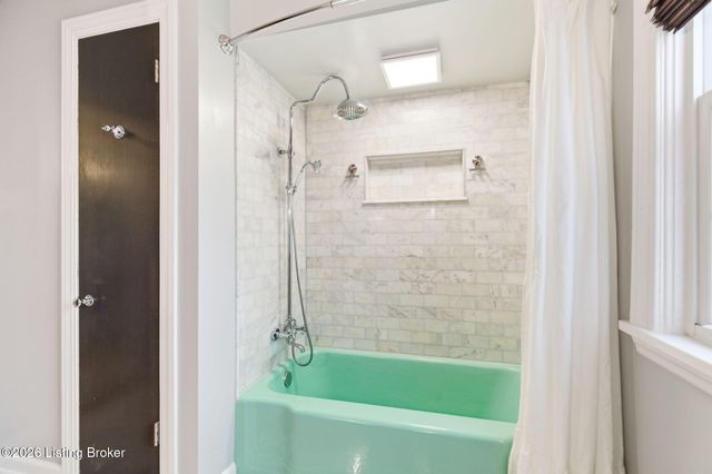 5424 Westhall Ave, Louisville, KY 40214