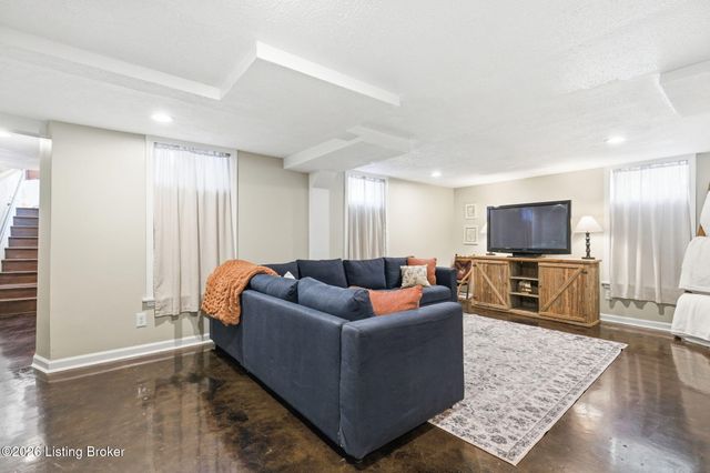 5424 Westhall Ave, Louisville, KY 40214