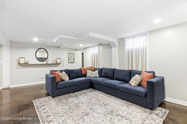 5424 Westhall Ave, Louisville, KY 40214