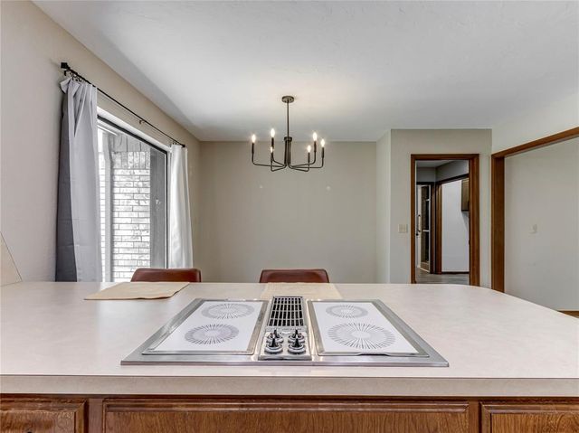 9404 Red Oak Lane, Edmond, OK 73034