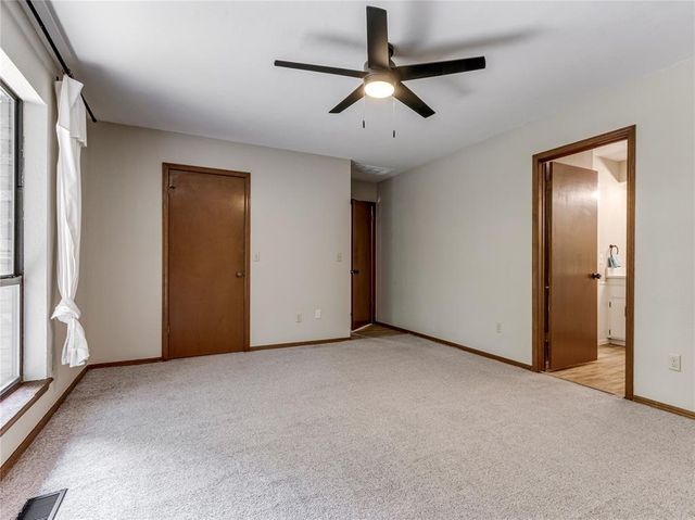 9404 Red Oak Lane, Edmond, OK 73034