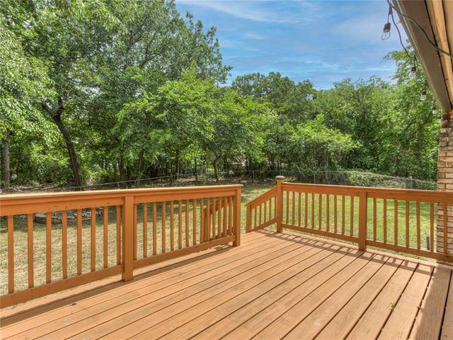 9404 Red Oak Lane, Edmond, OK 73034